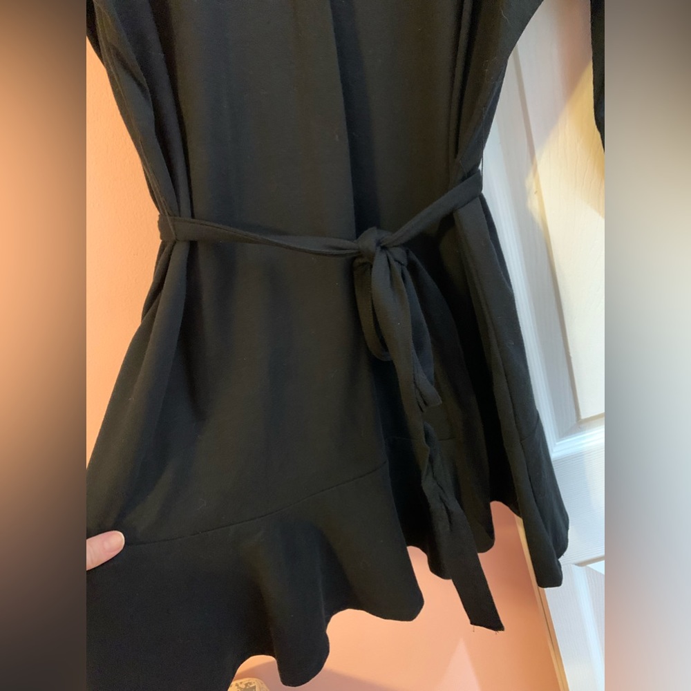 Midi length, cotton black dress with belt